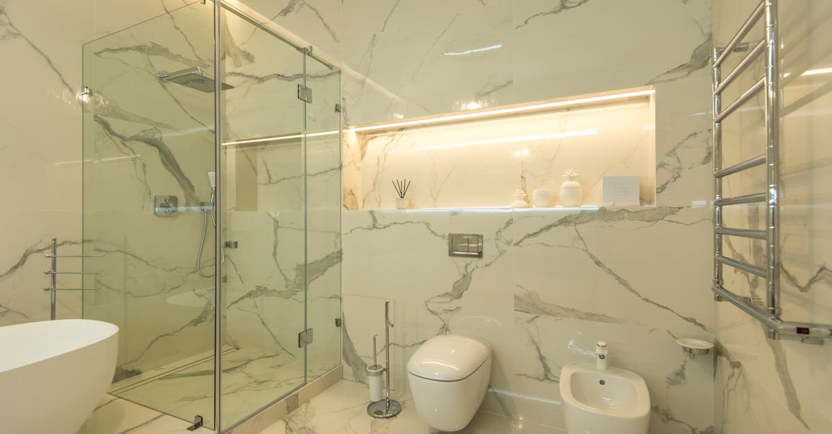 Tania metamorfoza łazienki DIY: krok po kroku od planu do efektu WOW