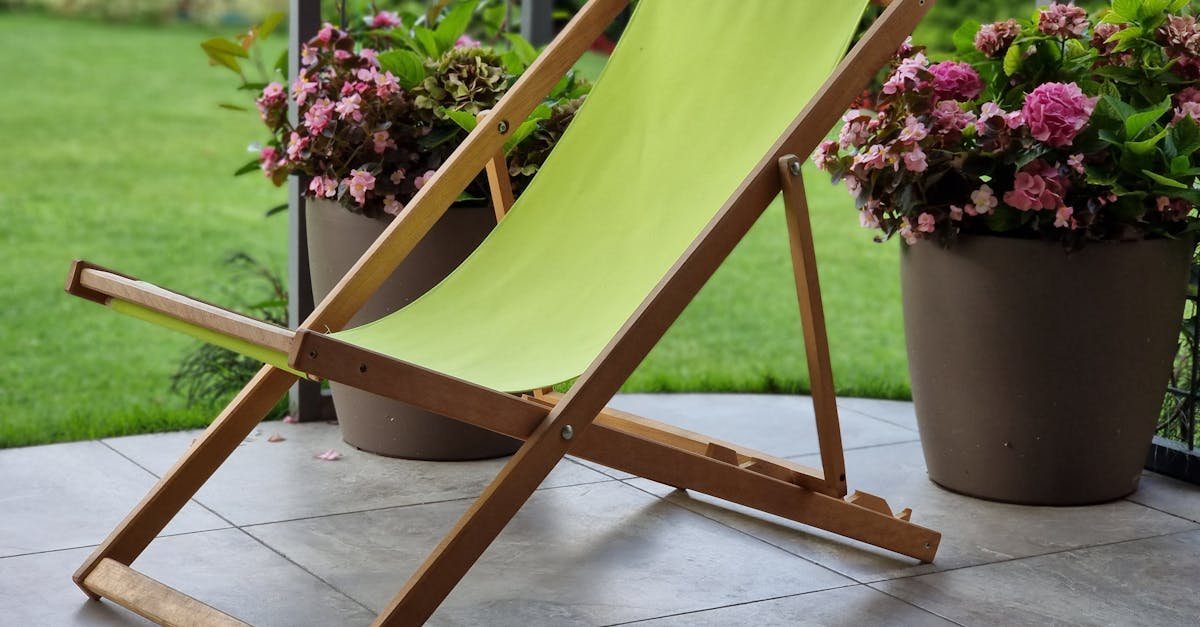 Stylowy taras za grosze: 15 sprytnych trików, które odmienią przestrzeń przed domem