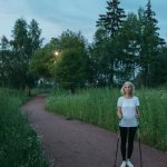 Z kijkami po zdrowie: 6-tygodniowy plan nordic walking od pierwszych kroków do świetnej formy