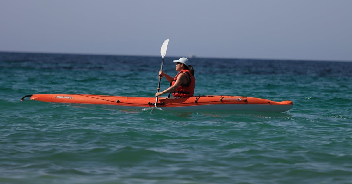 Płynąć czy pedałować? Wybierz idealną wodną przygodę na urlopie